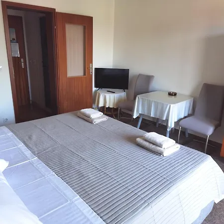 Apartments Most شقة أوروبيتش